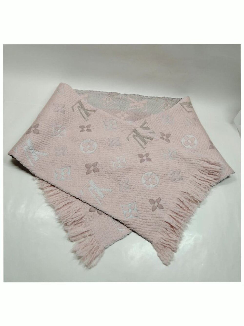 Authentic Louis Vuitton Monogram Wool Scarf Pink Fringe - Picture 3 of 10